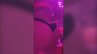 Jiggly Butts: like the way my ass shakes? #4